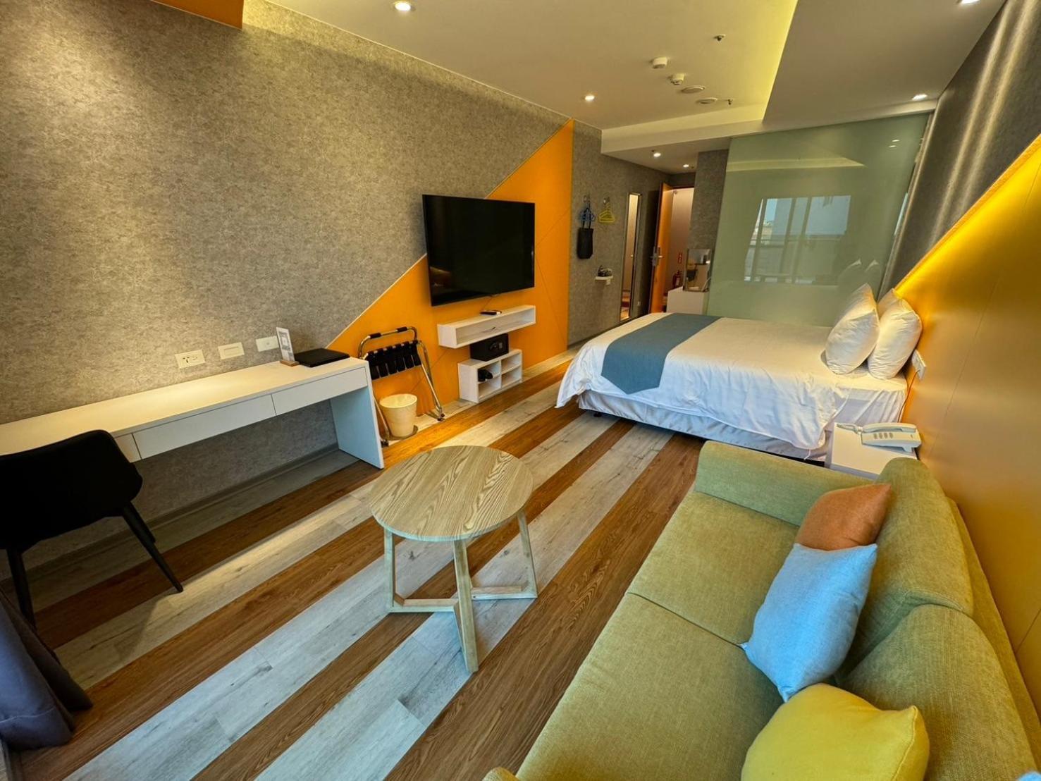 Bentley Hotel Zhongli Bagian luar foto