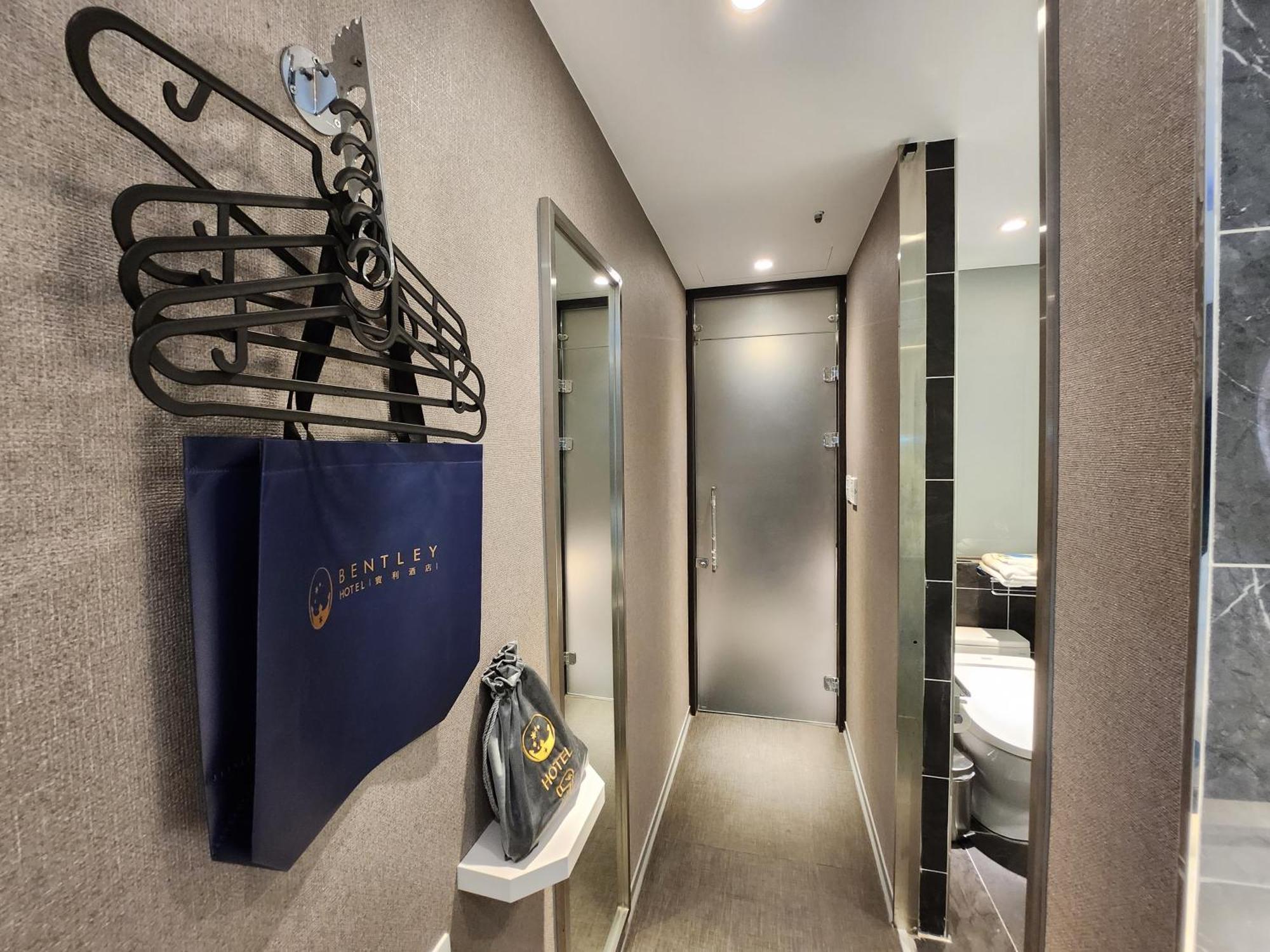 Bentley Hotel Zhongli Bagian luar foto