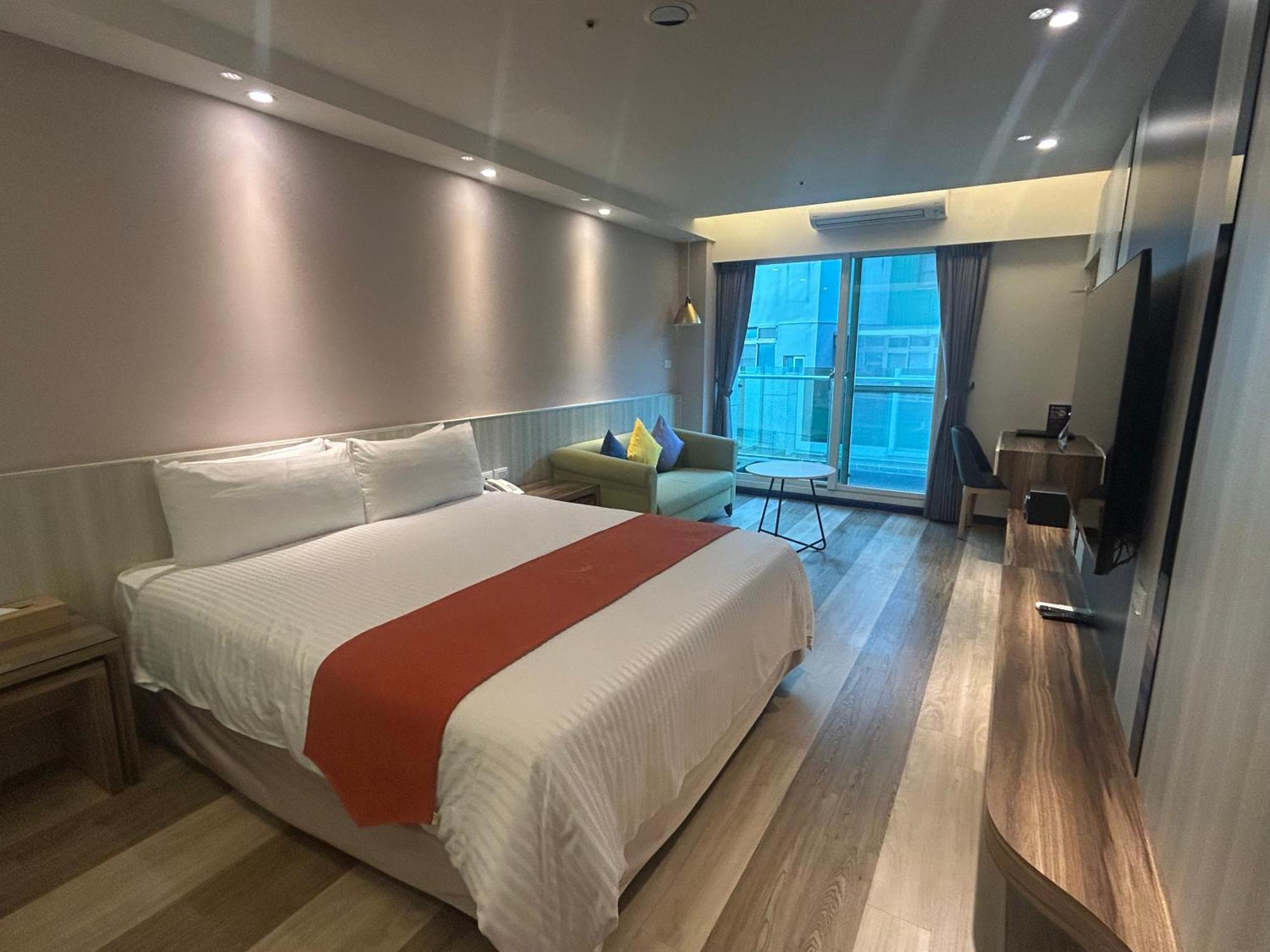 Bentley Hotel Zhongli Bagian luar foto